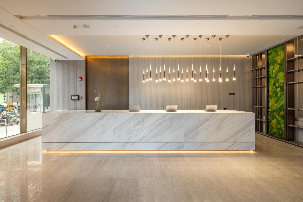 Hyatt Place Linyi People Square Экстерьер фото