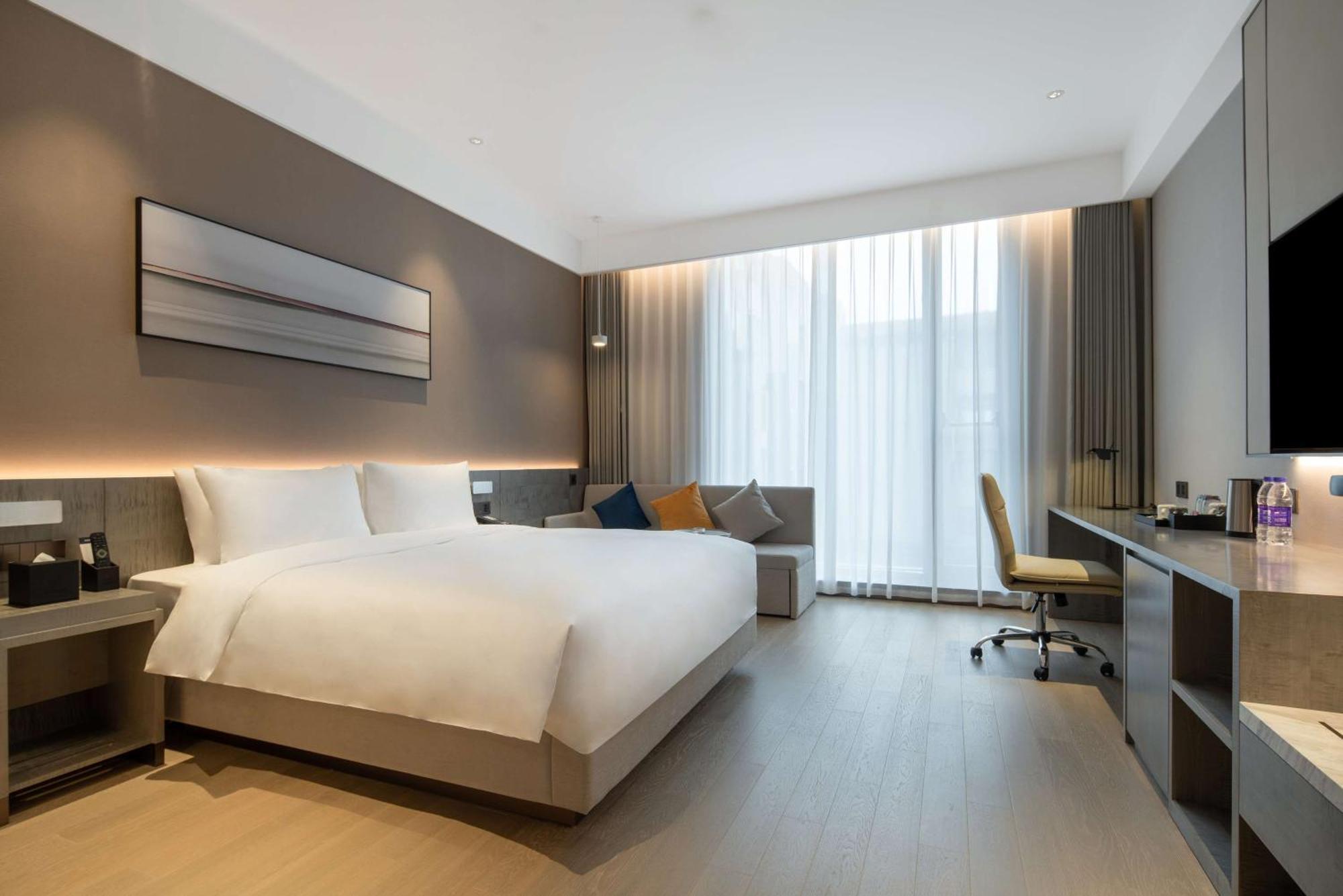 Hyatt Place Linyi People Square Экстерьер фото
