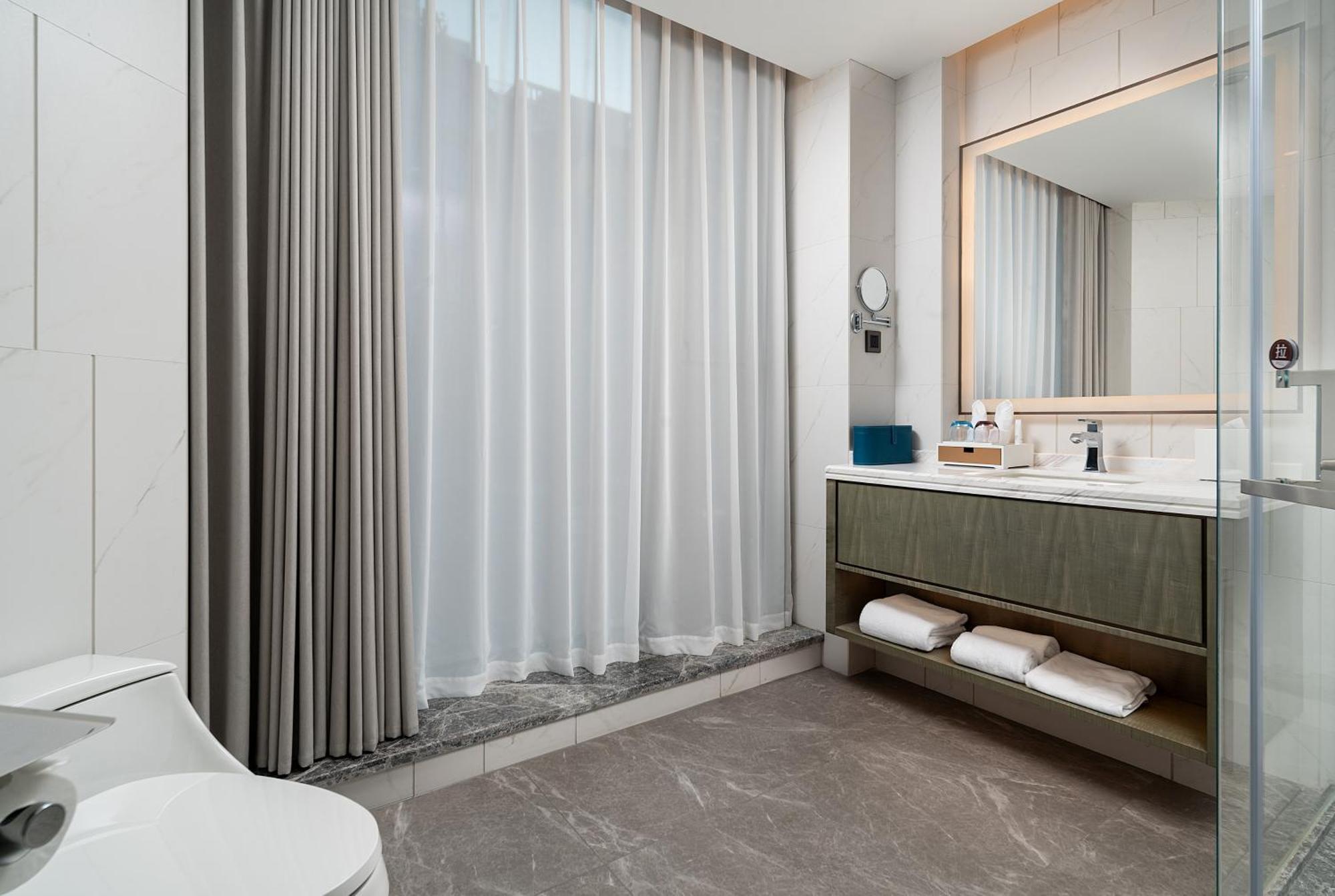 Hyatt Place Linyi People Square Экстерьер фото