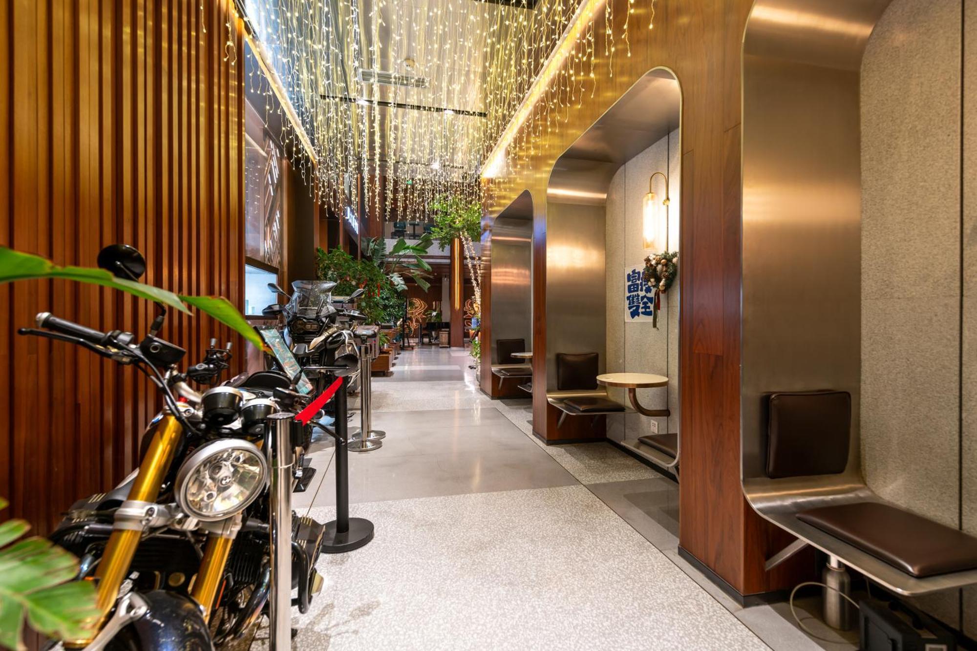 Hyatt Place Linyi People Square Экстерьер фото